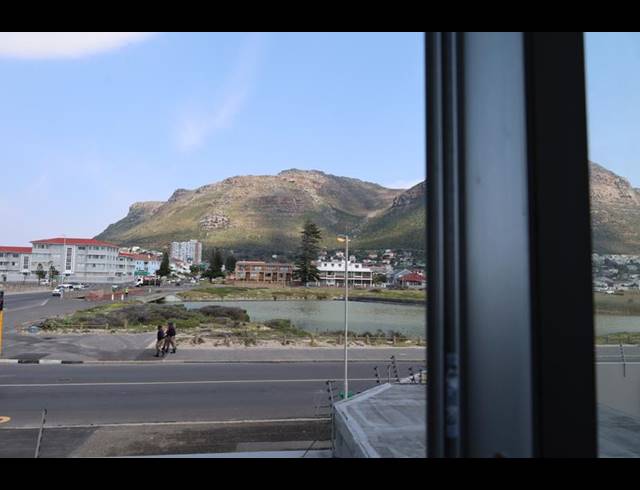 3 BEDROOM APARTMENT FOR SALE IN MUIZENBERG